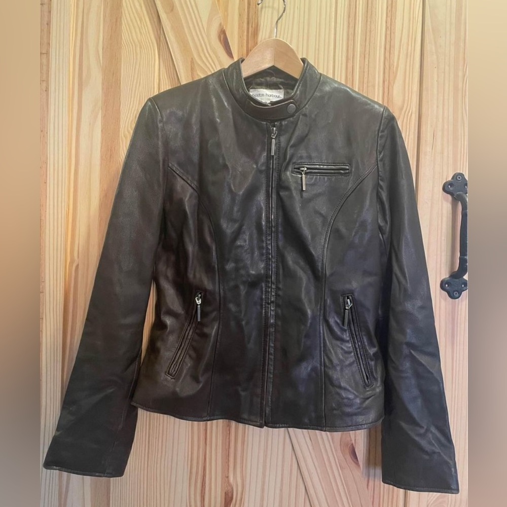 Women’s genuine leather jacket